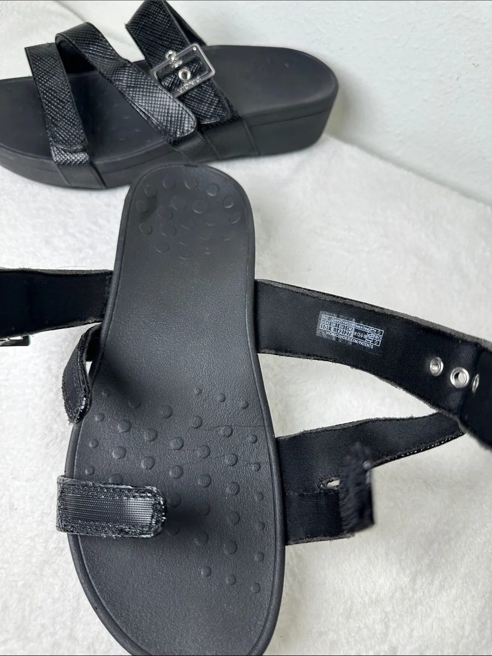 Vionic Black Pacific Rio Lizard Sandals Textured Platform Slide with Buckle - Picture 9 of 16